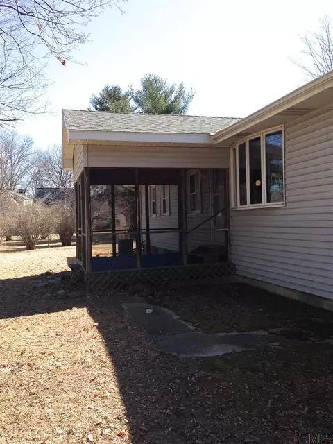 2 Wiggand Dr, Glenmont, NY 12077 photo 21
