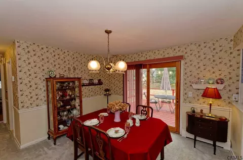 3 E Bayberry Rd, Glenmont, NY 12077 photo 4