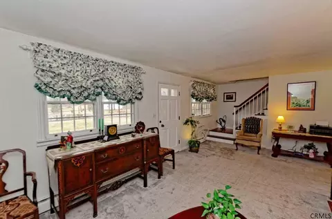 3 E Bayberry Rd, Glenmont, NY 12077 photo 7