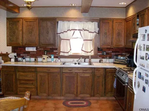 107 Maple Ave, Selkirk, NY 12158 photo 4