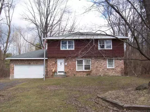 107 Maple Ave, Selkirk, NY 12158 photo 25