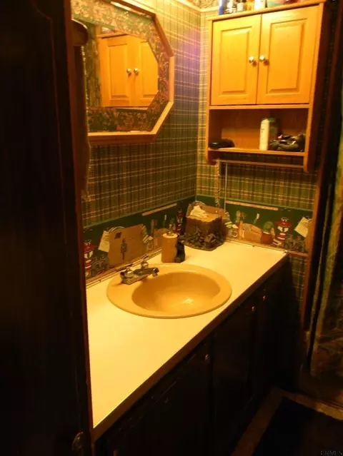 328 Smith Rd, Amsterdam, NY 12010 photo 5