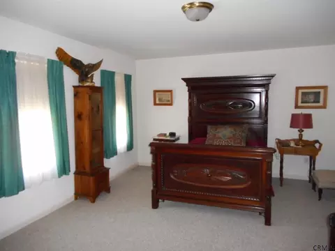 32 Brookside Dr, Saratoga Springs, NY 12866 photo 16