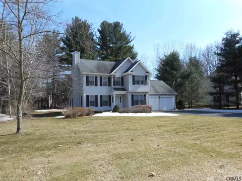 32 Brookside Dr, Saratoga Springs, NY 12866 photo 1