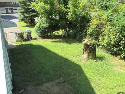 8 Elm Pl, Albany, NY 12203 photo 23