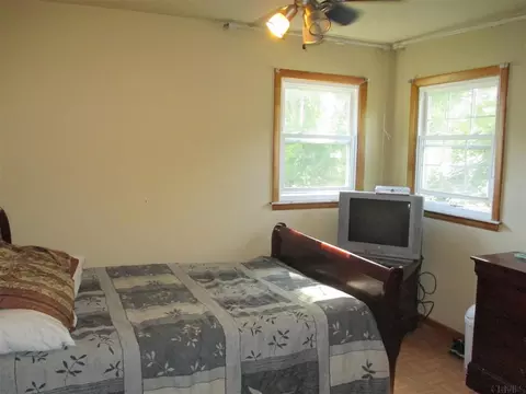 8 Elm Pl, Albany, NY 12203 photo 13