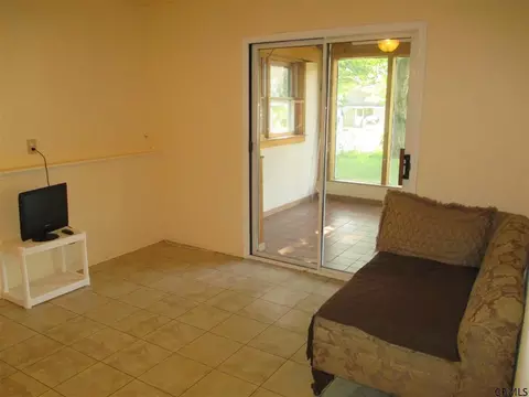 8 Elm Pl, Albany, NY 12203 photo 15