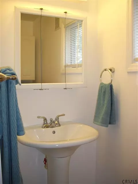103 4th St, Saratoga Springs, NY 12866 photo 10
