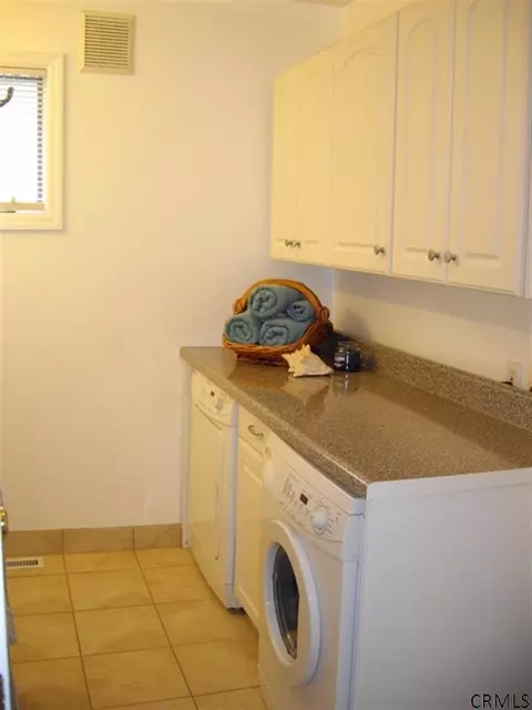 103 4th St, Saratoga Springs, NY 12866 photo 8