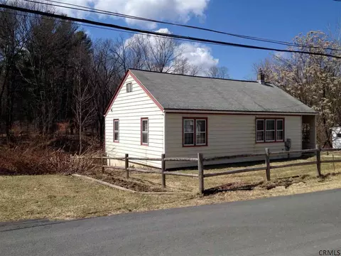 4 Bailey Ave, Delmar, NY 12054 photo 6