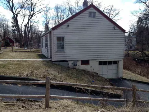 4 Bailey Ave, Delmar, NY 12054 photo 3