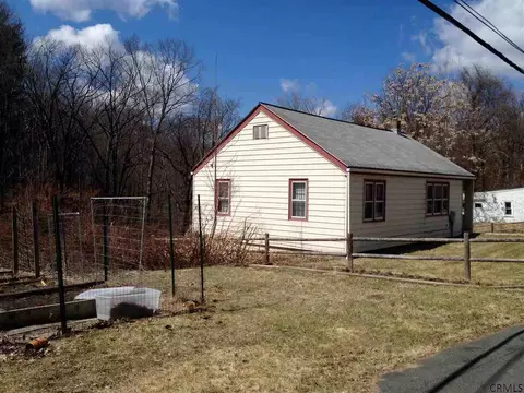 4 Bailey Ave, Delmar, NY 12054 photo 5
