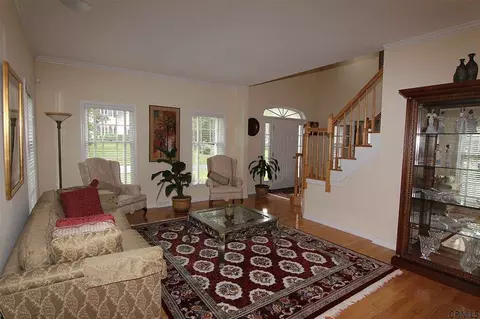 74 Gullane Dr, Slingerlands, NY 12159 photo 7