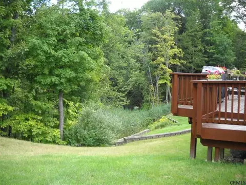 74 Gullane Dr, Slingerlands, NY 12159 photo 23