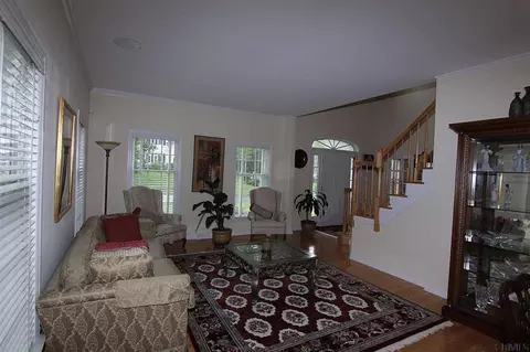 74 Gullane Dr, Slingerlands, NY 12159 photo 6