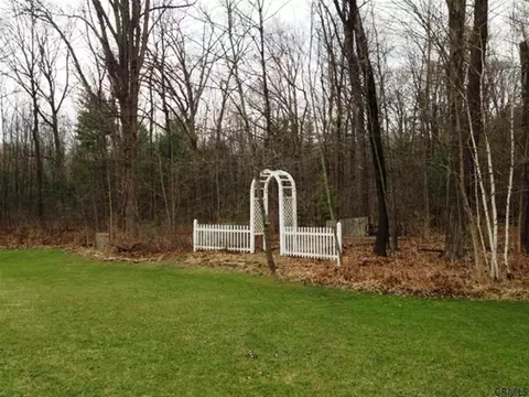 11 Hoffman St, Selkirk, NY 12158 photo 21