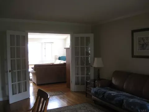 31 Wander Ct, Glenmont, NY 12077 photo 7