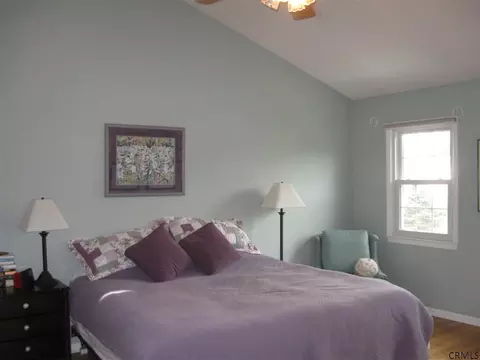 31 Wander Ct, Glenmont, NY 12077 photo 21