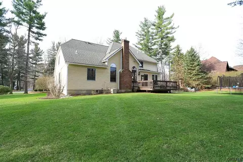 18 Timberwick Dr, Clifton Park, NY 12065 photo 3