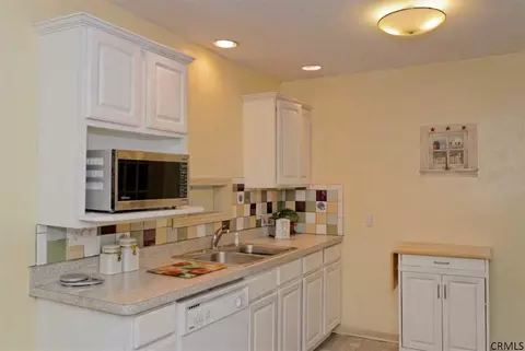 315 Sullivan Rd, Schenectady, NY 12304 photo 9