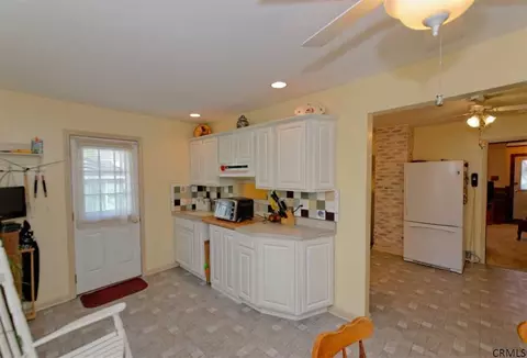 315 Sullivan Rd, Schenectady, NY 12304 photo 15