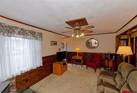 315 Sullivan Rd, Schenectady, NY 12304 photo 7