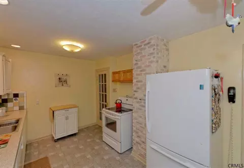 315 Sullivan Rd, Schenectady, NY 12304 photo 10