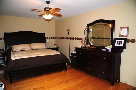 3 Colomba Dr, Schenectady, NY 12306 photo 9