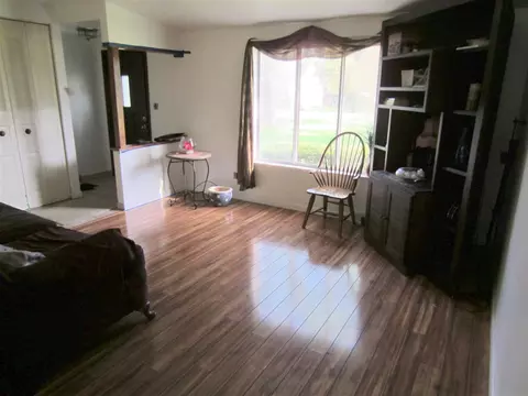 89 Maple Ave, Selkirk, NY 12158 photo 11