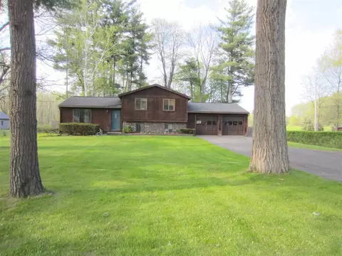 89 Maple Ave, Selkirk, NY 12158 photo 22