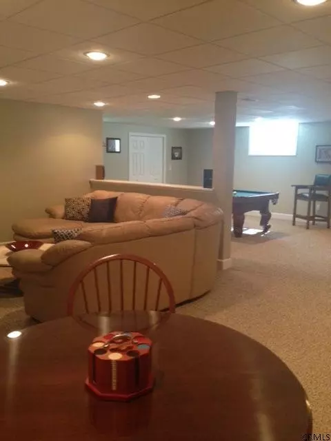 12 Castlegate Rd, Ballston Lake, NY 12019 photo 20