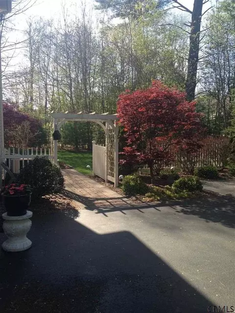12 Castlegate Rd, Ballston Lake, NY 12019 photo 23