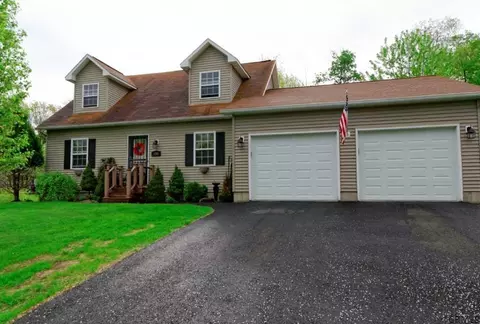 134 Trinity Pl, Selkirk, NY 12158 photo 5