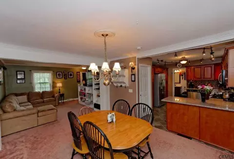 134 Trinity Pl, Selkirk, NY 12158 photo 11