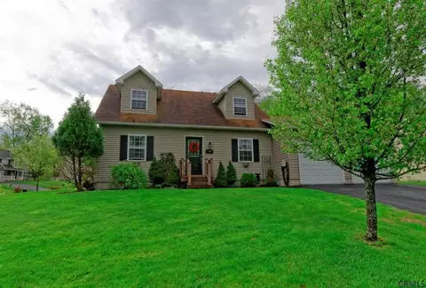 134 Trinity Pl, Selkirk, NY 12158 photo 1