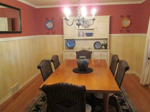 123 Dumbarton Dr, Delmar, NY 12054 photo 3