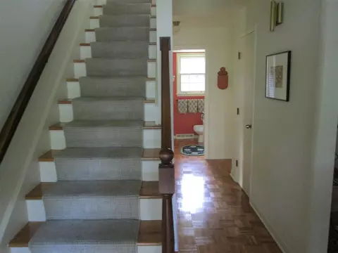 123 Dumbarton Dr, Delmar, NY 12054 photo 7