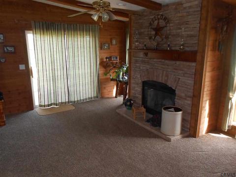860 E Lykers Rd, Sprakers, NY 12166 photo 6