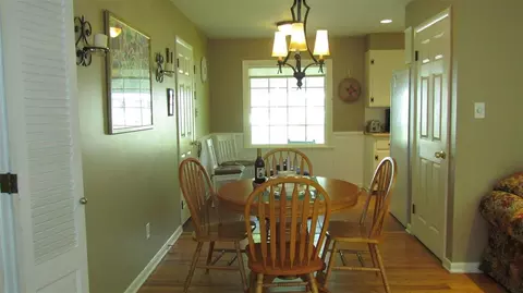 517 Dawson Rd, Delmar, NY 12054 photo 5