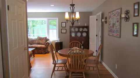 517 Dawson Rd, Delmar, NY 12054 photo 6