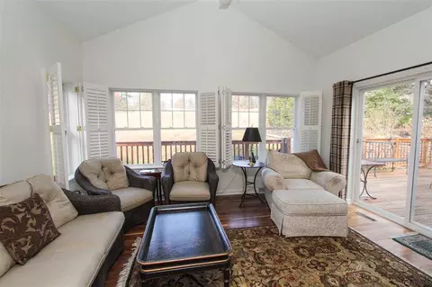 11 Killarney Ct, Saratoga Springs, NY 12866 photo 15