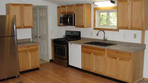 20 Hillside Ave, Porter Corners, NY 12859 photo 3