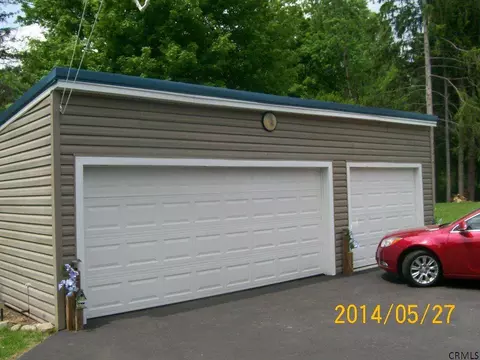 109 Easterly St, Gloversville, NY 12078 photo 3