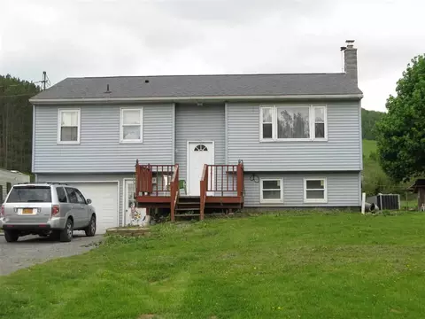 641 Patrick Rd, Cobleskill, NY 12043 photo 1