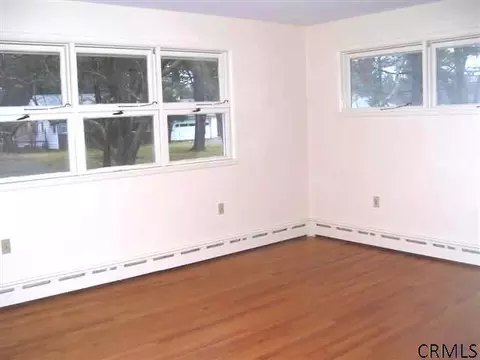 11 Bartlett Ln, Delmar, NY 12054 photo 8