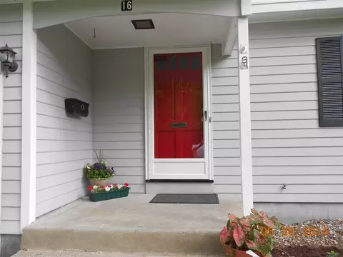 16 Pheasant Ln, Delmar, NY 12054 photo 3