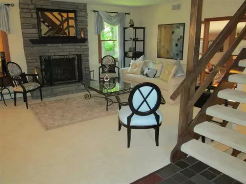 84 Carstead Dr, Slingerlands, NY 12159 photo 2