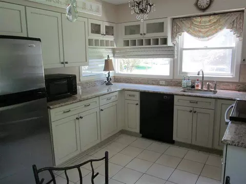 84 Carstead Dr, Slingerlands, NY 12159 photo 6