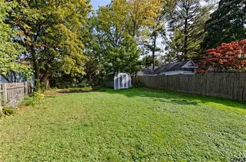 1032 Keyes Ave, Schenectady, NY 12309 photo 18