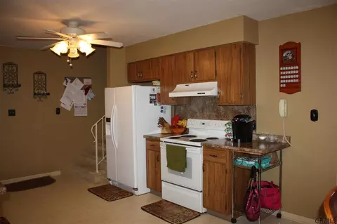 1112 Hendrickson Ave, Schenectady, NY 12309 photo 11